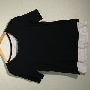 Gap Maternity Nursing short sleeve top